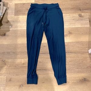 Lululemon joggers